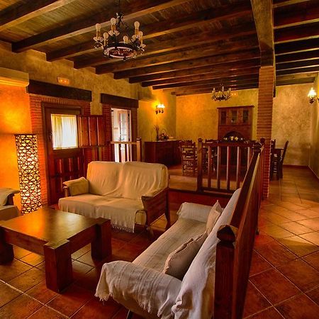 Casa Rural Tia Tomasa マルパルティダ・デ・プラセンシア エクステリア 写真